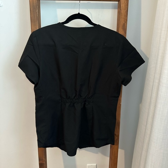 Excel 4 Way Stretch Scrub Top - Picture 3 of 5